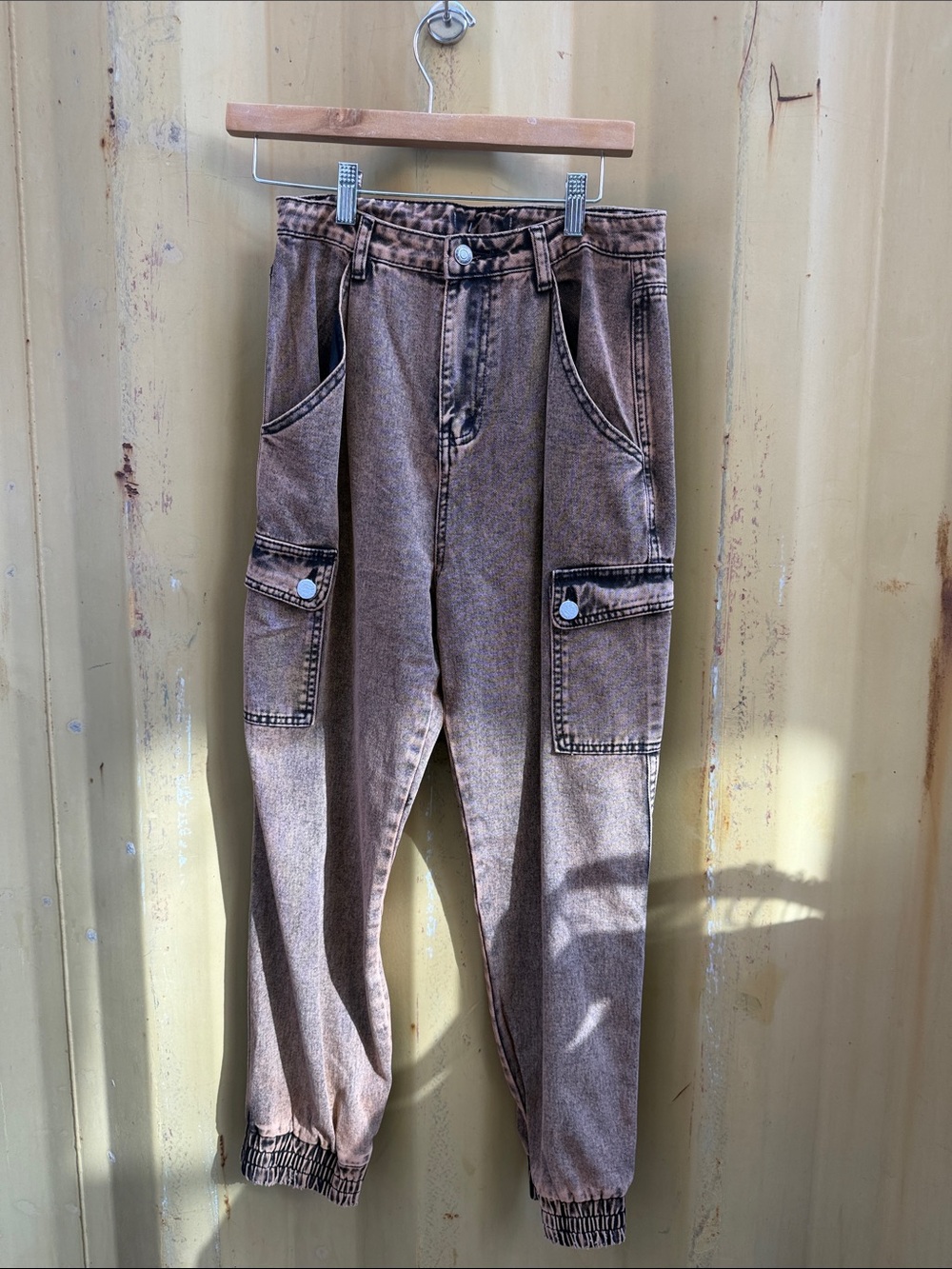 Women’s Brown Cargo Jeans - Relaxed Fit